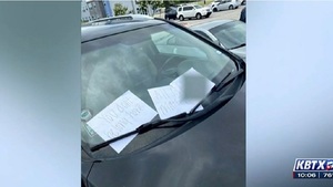 Czarny student z USA podawał się za ofiarę rasizmu. Monitoring wykazał, że prześladował się sam