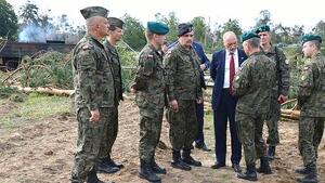 Wojsko pomaga w usuwaniu szkód po ostatnich nawałnicach