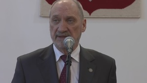 Macierewicz: Zbrodniarze nie zasługują na to, aby nosić stopnie wojskowe [WIDEO]