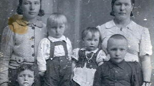 Maleńkie dzieci zabijali pojedynczymi wystrzałami podrzucając je do góry nad jamą śmierci