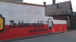 Ksiądz Jerzy ma mural w Suchowoli