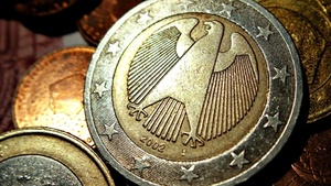 Ekonomista: Sytuacja, w której pieniądz elektroniczny będzie jedynym środkiem płatniczym doprowadzi do tyranii