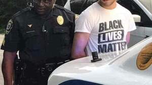 Czy policja w USA zachowała się profesjonalnie? 