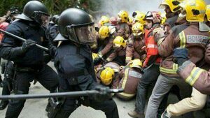 Przez Hiszpanię przetoczą się demonstracje przeciwko odłączeniu się od kraju Katalonii