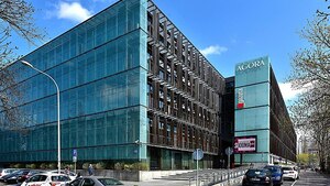 Gazeta Wyborcza chce kontrolować kościoły