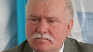 Prokuratura potwierdza - donosy Wałęsy i "rozmowa braci" są prawdziwe!