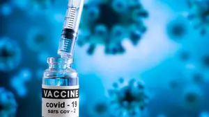 Będą szczepić gejów! Nowe zalecenia ws. małpiej ospy