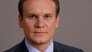 Poseł PiS Dominik Tarczyński do dziennikarza "Newsweeka" - won
