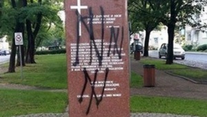 Dewastacja pomnika w Gdańsku