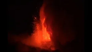 Włosi przerażeni! Kolejna erupcja wulkanu. Zagrożonych jest WIELE MILIONÓW ludzi (WIDEO)