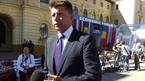 Petru znów bawi internautów. Pomylił nazwę własnej partii!