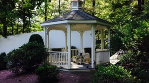 Samodzielnie zagospodarowana relaksacyjna przestrzeń w ogrodzie