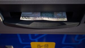 Możesz dostać 100 zł od rządu! Zobacz CO musisz zrobić 