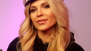 Doda poleciała do Dubaju. Będzie kręcić film o prostytutkach 