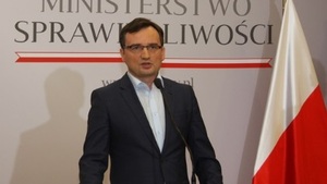 Resort ministra Zbigniewa Ziobry bierze się za Jugendamty