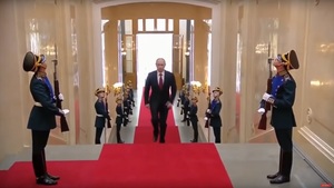 Putin nie chce oddać władzy. Ogłosi się carem?