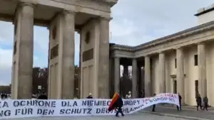 ZASKAKUJĄCE nagranie z Berlina! Tego NIKT się nie spodziewał [WIDEO]