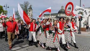 „Jednością jesteśmy silni” - Dziesięć tysięcy Polaków w Wilnie świętowało rocznicę Konstytucji 3 Maja