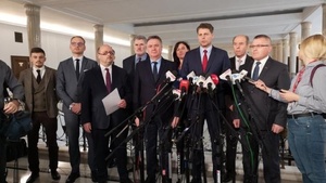 Jak przez zdradę Marka Jurka Ruch Prawdziwa Europa nie startuje w wyborach do PE