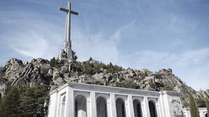 Władze Hiszpanii chcą usunąć największy krzyż na świecie. Jest ponad 55 tysięcy podpisów w jego obronie!