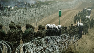 Migranci na granicach są WYSZKOLENI BOJOWO! Skończy się WOJNĄ?! 