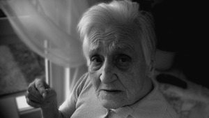 Choroba Alzheimera zamiatana pod dywan