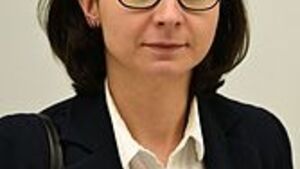 Czy pozew sądowy na 100 tysięcy wykończy posłankę myszkę agresorkę?