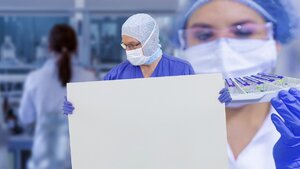 Hiszpanie zrobili badania, kto choruje na koronawirusa