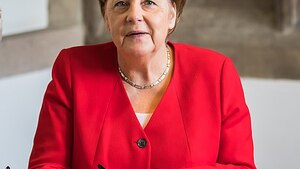Merkel: "W interesie Niemiec jest, aby UE nie upadła"
