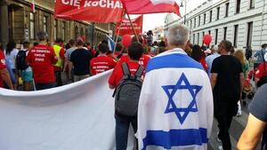 Dla groteskowej opozycji problemem jest rzekomy straszny antysemityzm w Polsce