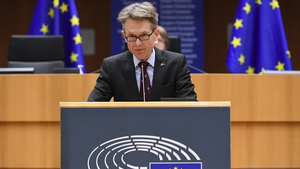 Dr Gunnar Beck: Nie dać się! (OPINIA)