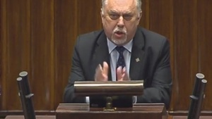 „...do Moskwy jechali i cieszyli się, że mogli całować hemoroidy Breżniewa”