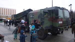 W 16 miastach Polski odbyły się z okazji przybycia wojsk amerykańskich pikniki militarne