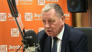 Wchodzi minister do studia i zaczyna: „Szczęść Boże!”. Potem masakruje ws. drzew [VIDEO]