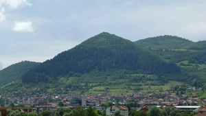 Wielki PRZEKRĘT czy SENSACYJNE ODKRYCIE? Gigantyczna PIRAMIDA w Bośni ma mieć 14 tys. lat!