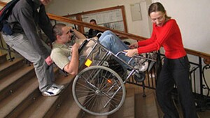 Opiekunowie osób niepełnosprawnych i niepełnosprawni w liście do Andrzeja Dudy: "Nie dotrzymał Pan słowa"!