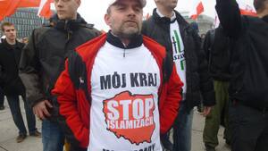 Przez stolicę przeszedł marsz ONR przeciwko imigrantom [ZDJĘCIA!]