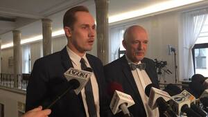 Korwin - PiS atakuje pana Tuska, po to, żeby to on został przewodniczącym Rady Europejskiej