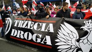 Fotorelacja z Marszu Niepodległości 2018. Nie zabrakło haseł politycznych