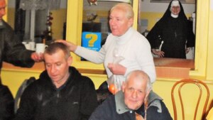 Szukają ścieżek wyjścia poprzez dobro