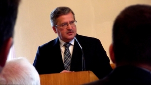 ZASKAKUJĄCE słowa byłego prezydenta nt. migrantów! "Napoiłbym, nakarmił i zaproponował, żeby poszli dalej"