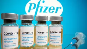 Szef Pfizera UJAWNIA! Coroczne szczepienia przeciw Covid-19 mogą być konieczne przez wiele lat! Koncerny zarobią KROCIE! 