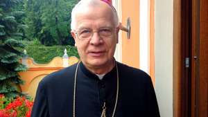 Pokazał, jak walczyć z gender i pedofilią! Teraz musi odejść