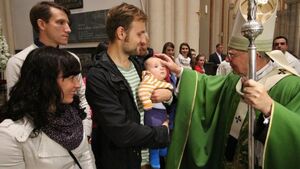 Awantura o „białą Mszę” w Łodzi – wierni stają w obronie atakowanego Abp. Jędraszewskiego