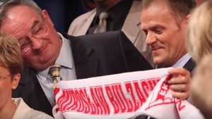 Tusk na UW pomylił dwie konstytucje