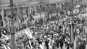 Zmanipulowana młodzież