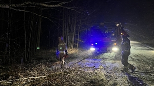 „Armagedon nad Warszawą”. Wichura przeszła przez Polskę. Grad, burze i wiatr do 160 km na godzinę. IMGW wydało alerty II stopnia (FOTO+WIDEO)