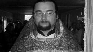 Przerażająca historia! Ksiądz wyszedł do żołnierzy z krzyżem. Rosjanie przejechali go czołgiem