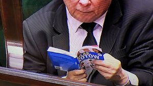 Kaczyński z "Atlasem Kotów" hitem medialnym dzisiejszego dnia