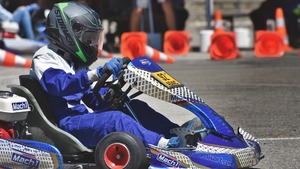 Francja: więźniowie jeździli na gokartach i grali na dziedzińcu w ramach reality show